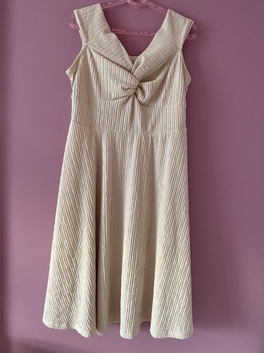 Women beige textured midi - beige,
