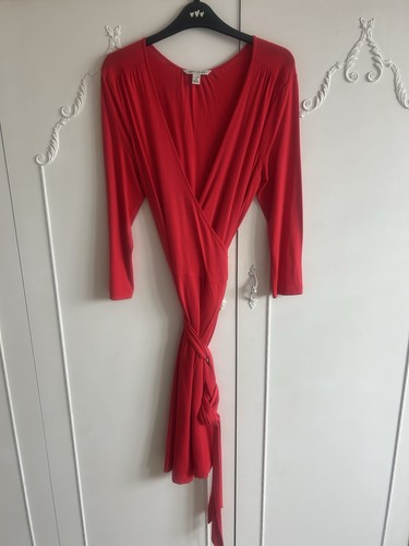 Banana republic red stretch - red,