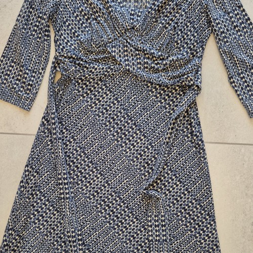 Per una blue white - white, geometric
